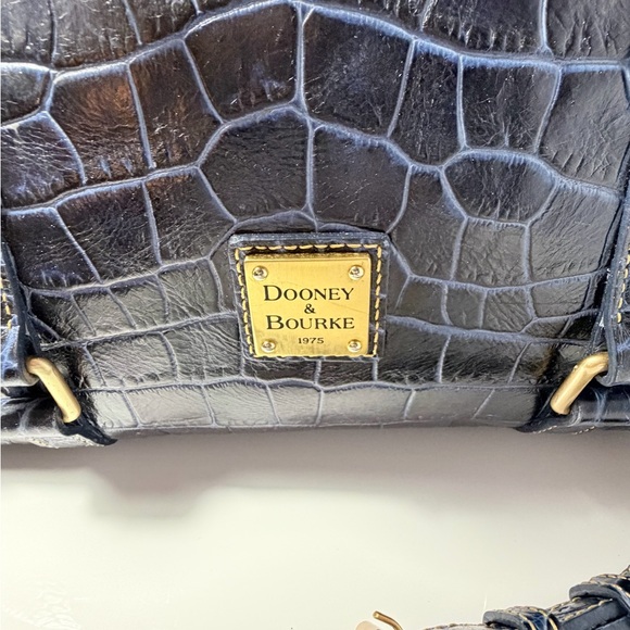 Dooney & Bourke Alto Croc Embossed Leather Satchel Tote – Vintage Italian Made - Picture 5 of 11